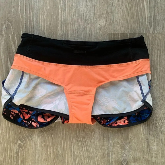 Lululemon Speed Short (H2O)
Paint Storm Harbor Blue Multi / Black - Picture 5 of 11